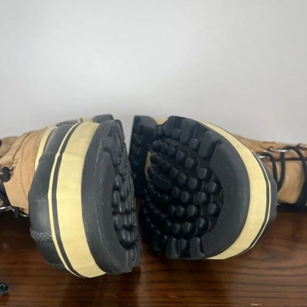 Sorel caribou men